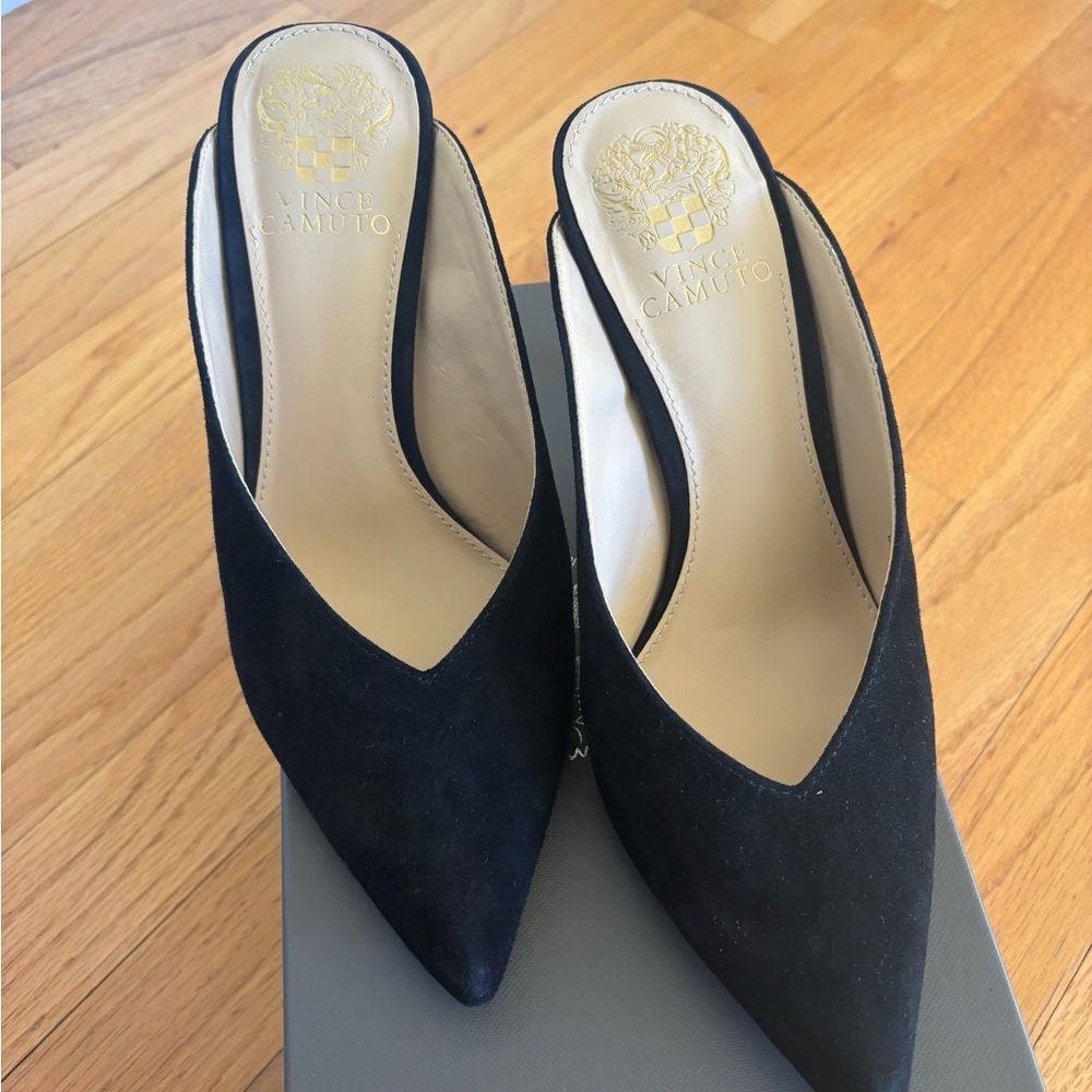 Vince Camuto Black Heels with Textured Fabric high heel (Berodie style)